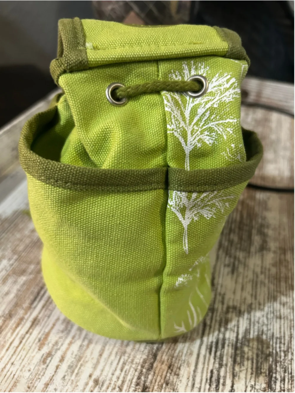 Women's L'Occitane Cosmetic Bag One Size Green White